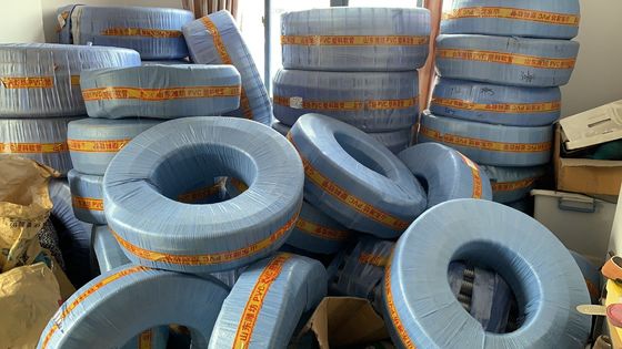 Rolo engrossado mangueira da tubulação 1/2 plástico claro” 50m do vácuo da partícula da espuma do fio do Pvc da máquina do Eps